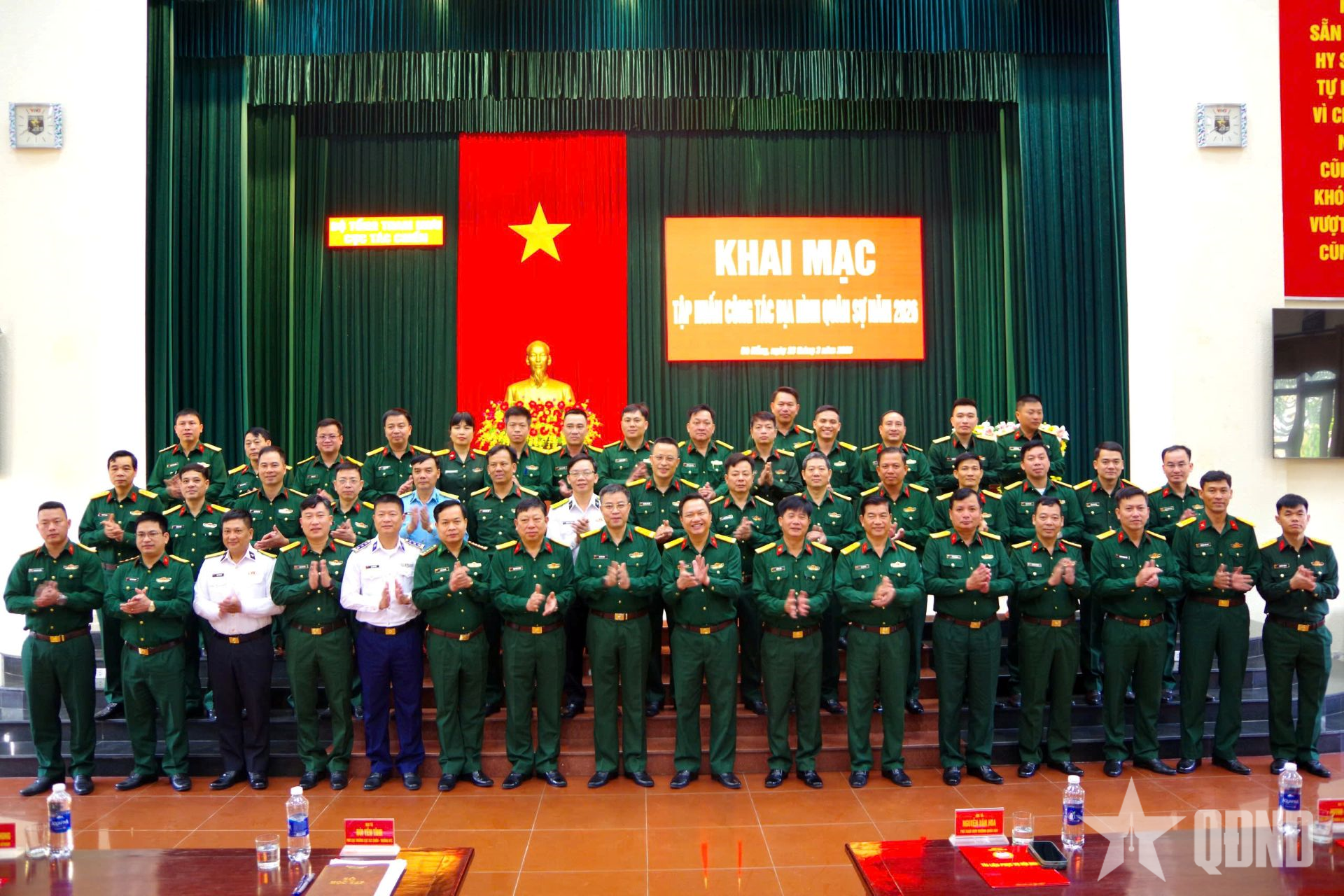 Nhiều nội dung mới tại lớp tập huấn địa hình quân sự